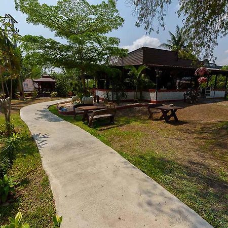 Ban Huai Yai Cowboy Farm Resort Pattaya מראה חיצוני תמונה