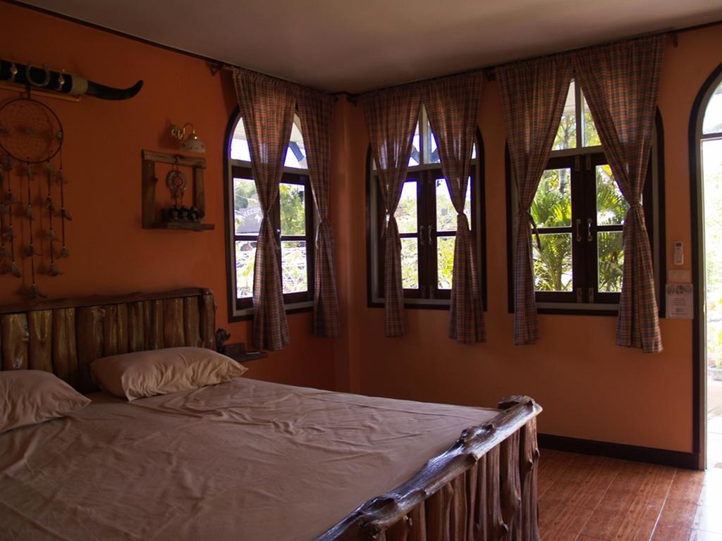 Ban Huai Yai Cowboy Farm Resort Pattaya מראה חיצוני תמונה