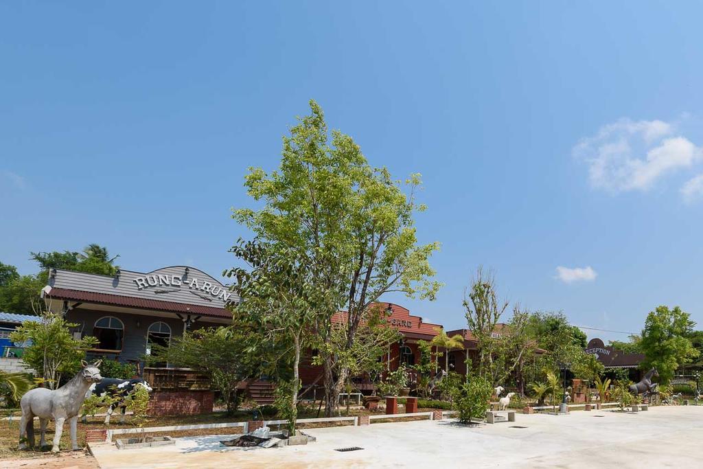 Ban Huai Yai Cowboy Farm Resort Pattaya מראה חיצוני תמונה