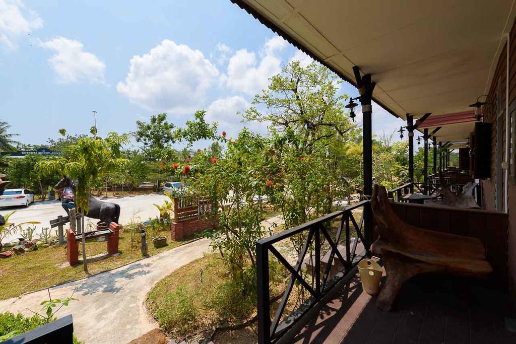 Ban Huai Yai Cowboy Farm Resort Pattaya מראה חיצוני תמונה